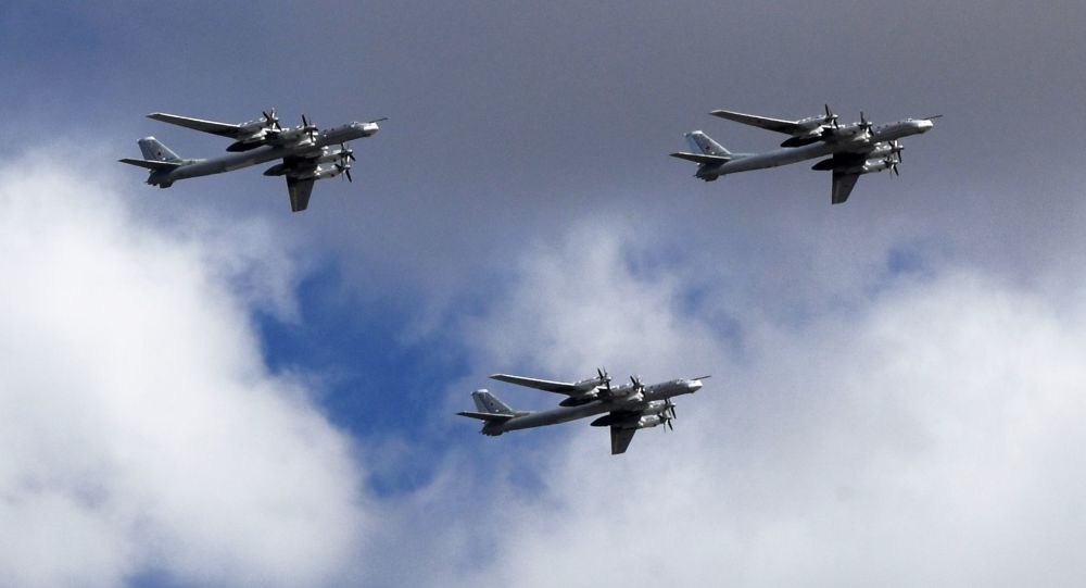 Balafirên amerîkî bergirî li balafirên serî yên rûsî kirin!