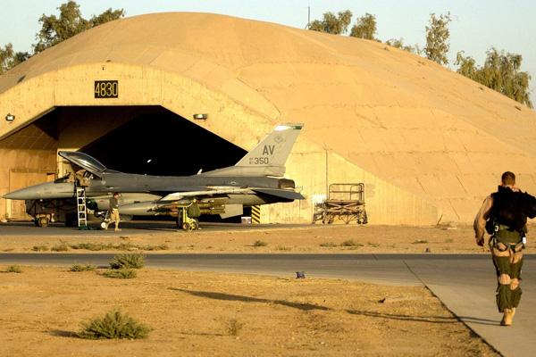 Bi roketan li baregeha Beledê xistin