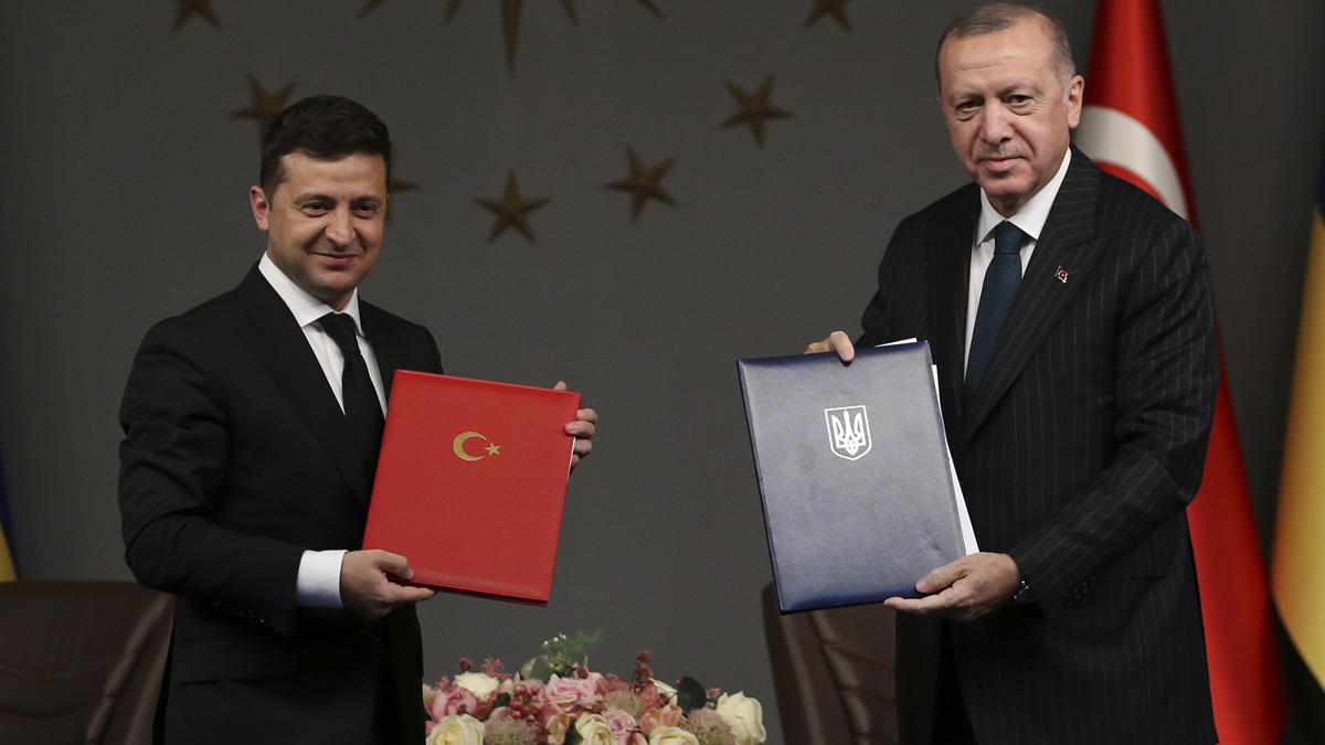 Tirkiye û Ûkrayna peyman îmze kirin