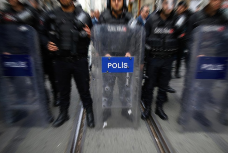 Ji ber Koronayê li du bajarên Bakurê Kurdistanê çalakî hatin qedexekirin