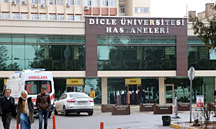 Xebatkarê Nexwesxaneya Zanîngeha Dicleyê ji koronayê can da