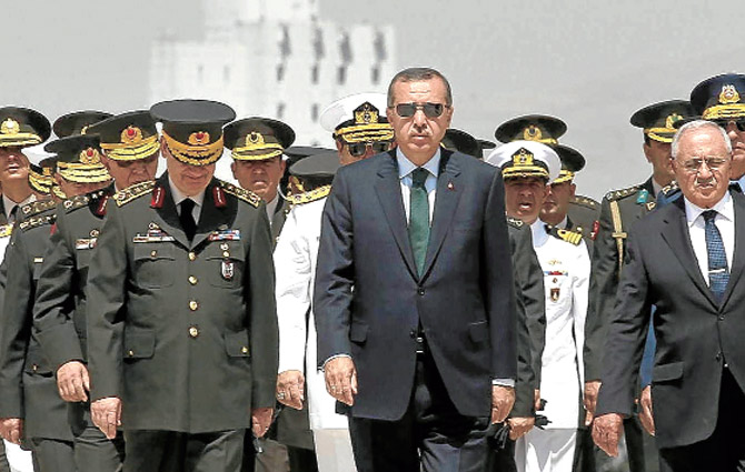 Die Welt: Generalan daxwaza Erdogan a xistina balafir û noqkirina kestiya Yunan red kir