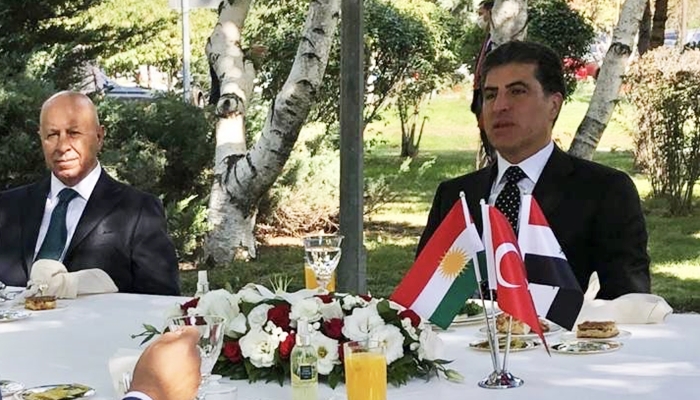 Nêçîrvan Barzanî du zarokên Êzidî ji Enqerê bi xwe re tîne Hewlêrê