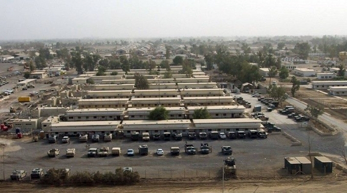 Amerîka ji baregeha Taciyê vekisiya û radestî hêzên Iraqê kir