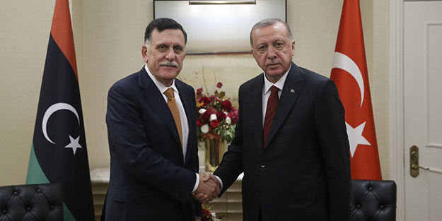 Hêzên taybet ên tirk ji bo parastina serdana Erdogan çûn Libyayê