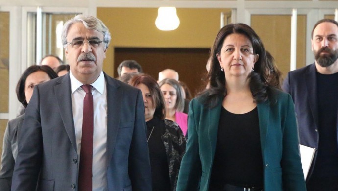 Hevserokên HDPê: Hilbijartina Harris serkeftineke girîng e di dîroka demokrasiya Amerîka de