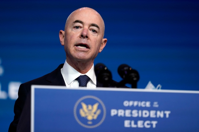 Koçberekî Kubayî bû Wezîrê Asayîsa Navxwe ya Amerîkayê