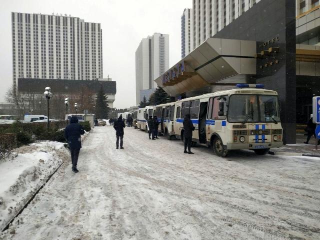 Polîsê Rûsya avêt ser civîna namzedên serbixwe: 170 kes binçavkirin