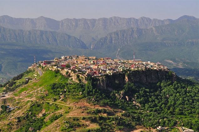 Li Amediyê ji ber serê PKKê deriyê 20 dibistanan hatine daxistin