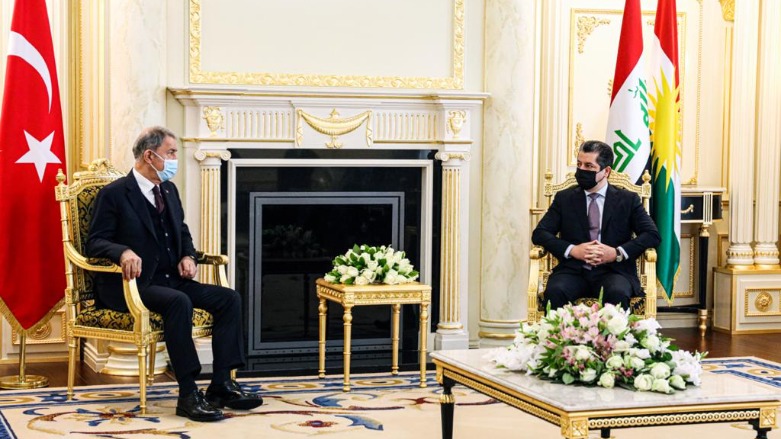 Serokwezîr Mesrûr Barzanî bi Hulisî Akar re civiya