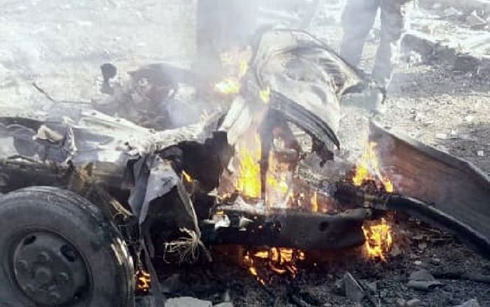 Li Serê Kaniyê li ber avahiya nifûsê otomobîlek hat teqandin