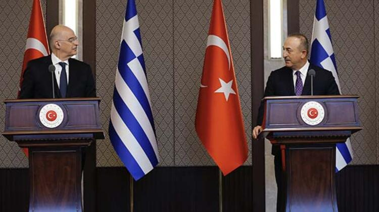 Di civîna rojnamevanî de di navbera Çavusoglu û Dendias de nîqas derket