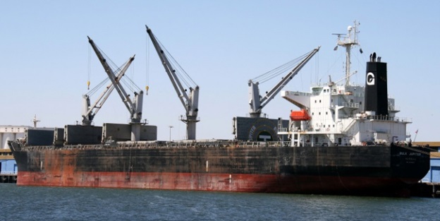 Tasnim: Li Sûriyê êrîsê tankêra petrolê ya Îranê kirin