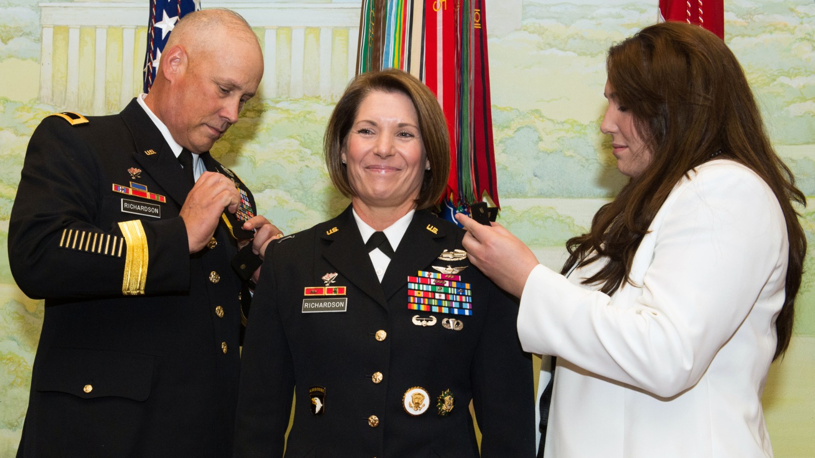 Jinekî qorgeneral dibe fermandarê Fermandariya Basûrê Amerîkayê