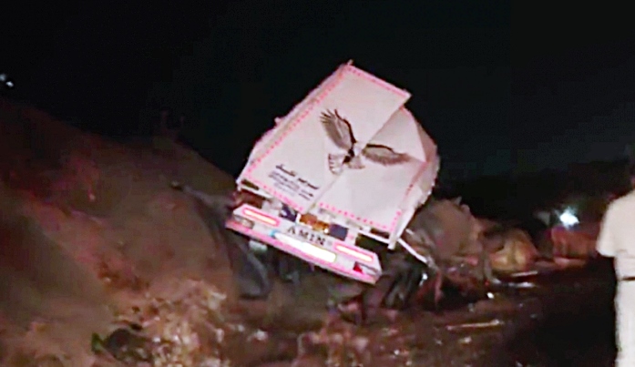 Hewlêr | Barhilgirê li otomobîlekê xist: 4 kesan can da