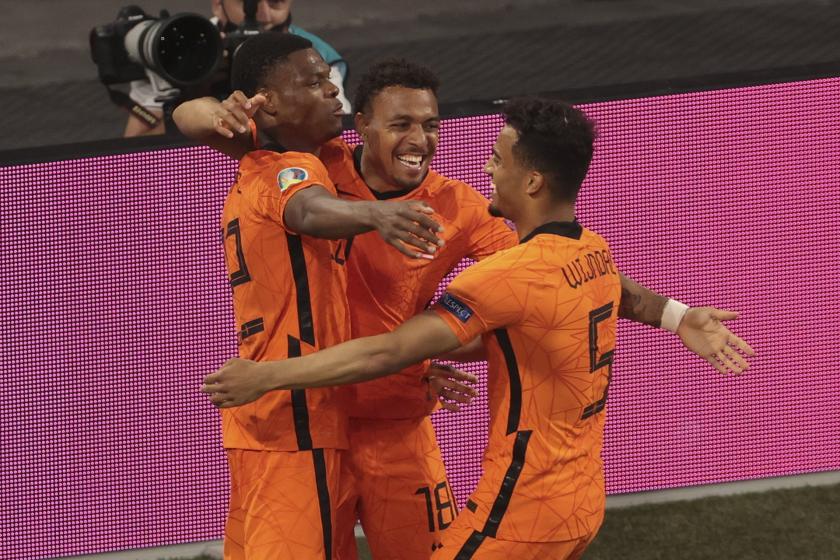 Belçîka û Hollanda bi ser ketin û derbasî Dora 16an bûn