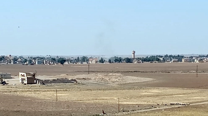 Li Rojavayê Kurdistanê gundê Asûriyan hat topbaran kirin