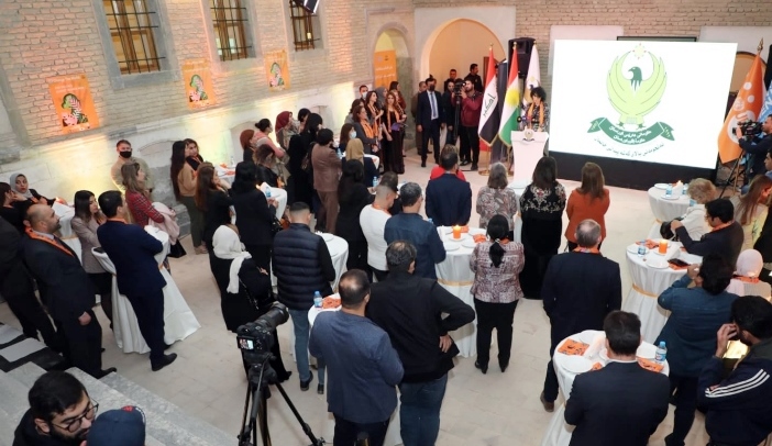 Bi pistevaniya Hikûmeta Kurdistanê helmeta tundûtujîya dijî jinê hat destpêkirin: 'Em jiyanê porteqalî dikin'