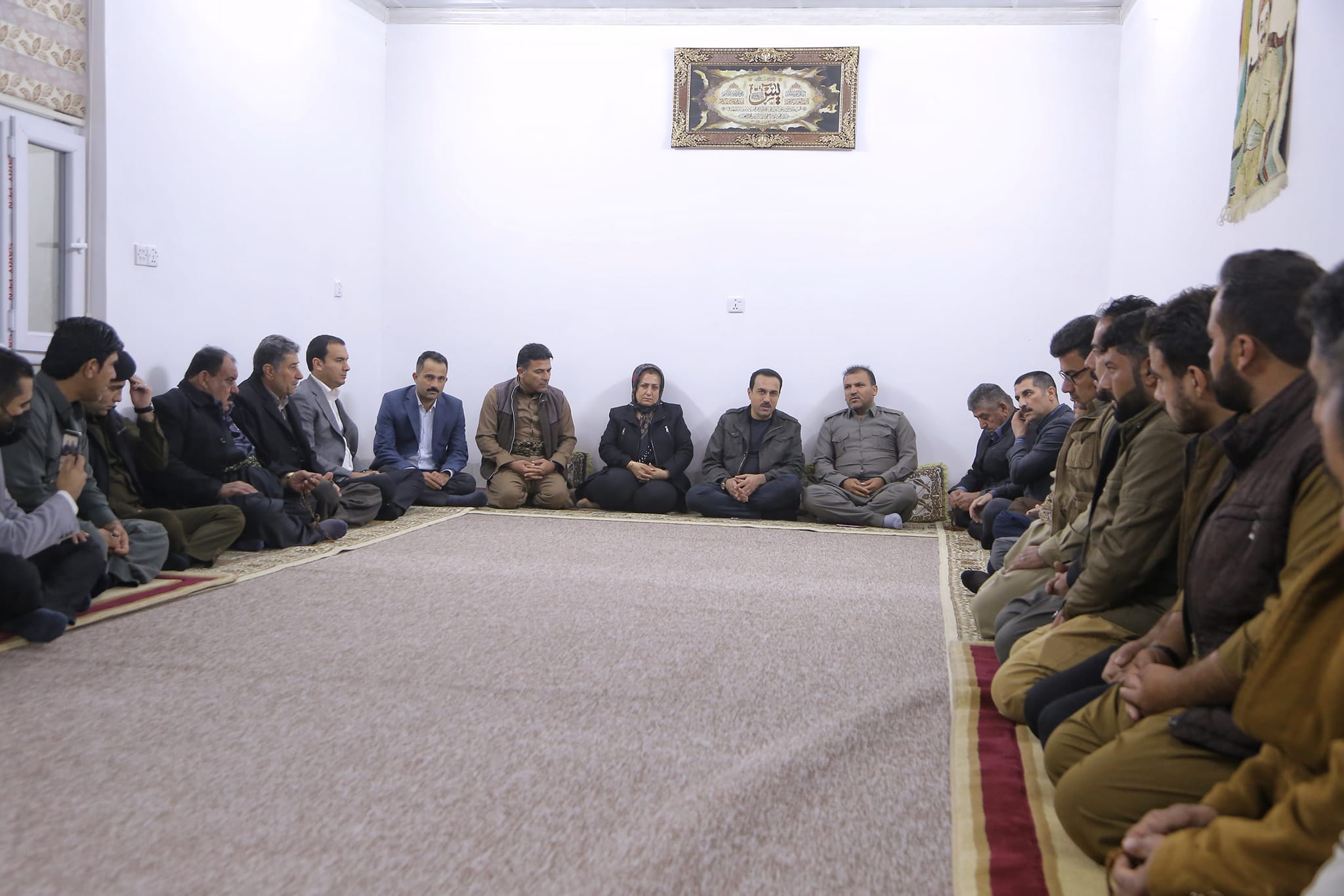 Parêzgarê Hewlêrê besdarî merasîma sersaxiya 7 sehîdên Pêsmerge bû