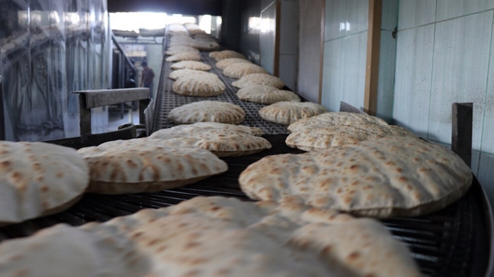 Li Rojavayê Kurdistanê krîza ard: Firneyan karê xwe rawestand