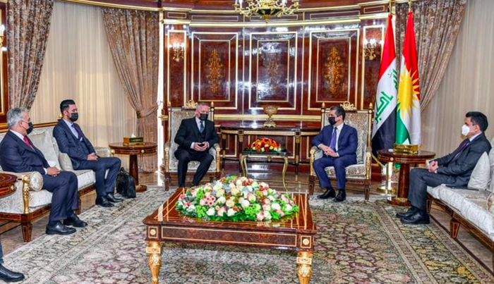 Mesrûr Barzanî bi sanda saziya MAIN û Dezgeha Xêrxwazî ya Barzanî re civiya