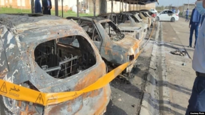 Navçeyeke petrokîmyayê li Îranê rastî êrîsekê hat: 11 otomobîl sewitîn