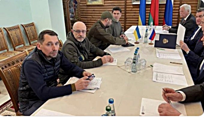 Sandên Ûkrayna û Rûsyayê li Brestê di civînê de ne