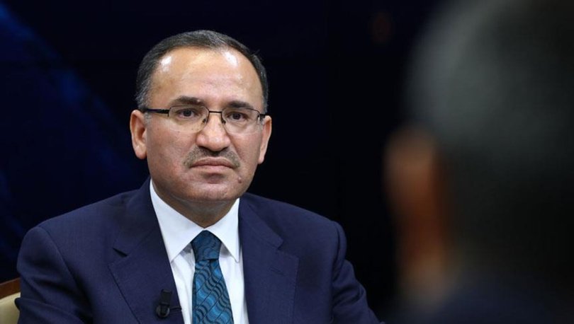 Wezîrê dadê Bekir Bozdag parlementerê HDP ê Garo Paylan sermezar kir