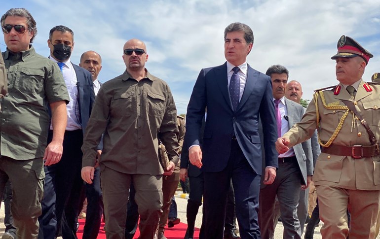 Nêçîrvan Barzanî li Silêmaniyê besdarî merasîma derçûna koleja serbazî bû