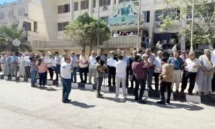 Alîgirên Esed li Hesekê li dijî HSDê xwepêsandan kirin