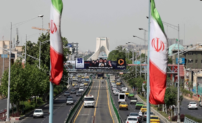 Du pisporên Îranê yên bernameyên atomî û fezayî hatin kustin