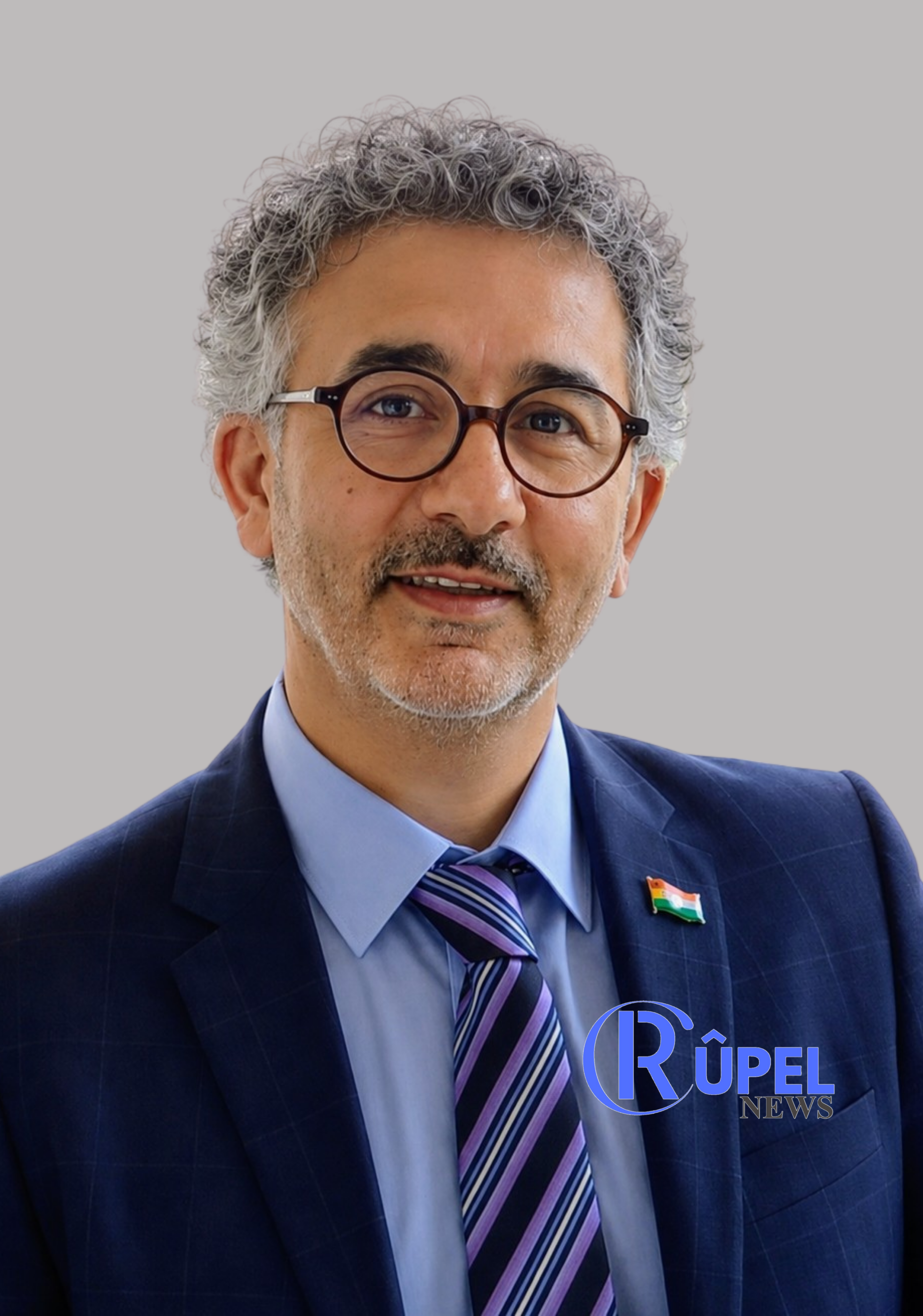  Azad Yaşar 