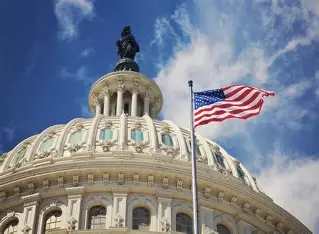 عقوبات أميركية جديدة تستهدف شبكة النفط وبرامج الصواريخ الإيرانية