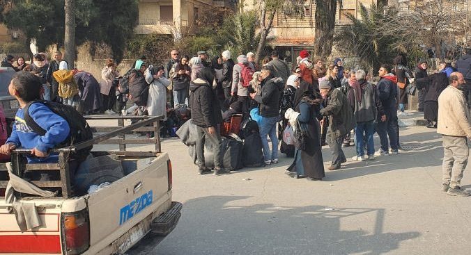 لجنة دولية: أكثر من 30 ألف شخص فروا من منازلهم في حلب