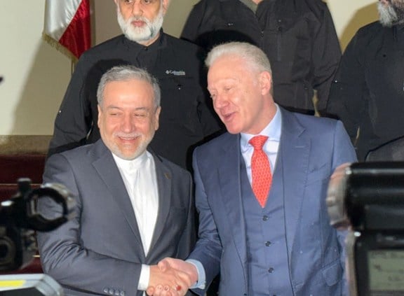 رجّي لعراقجي: هل تقبل طهران بتنظيم مسلّح على أراضيها؟