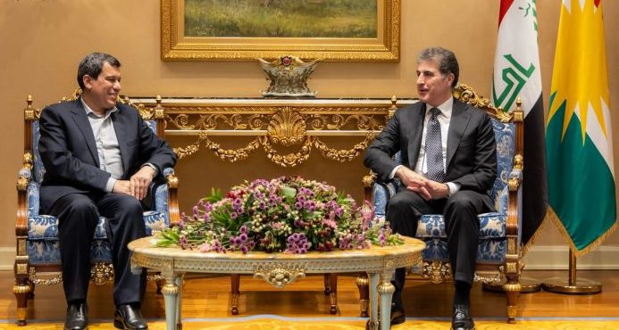 بارزاني يدعو لحماية حقوق الكرد والمكونات السورية