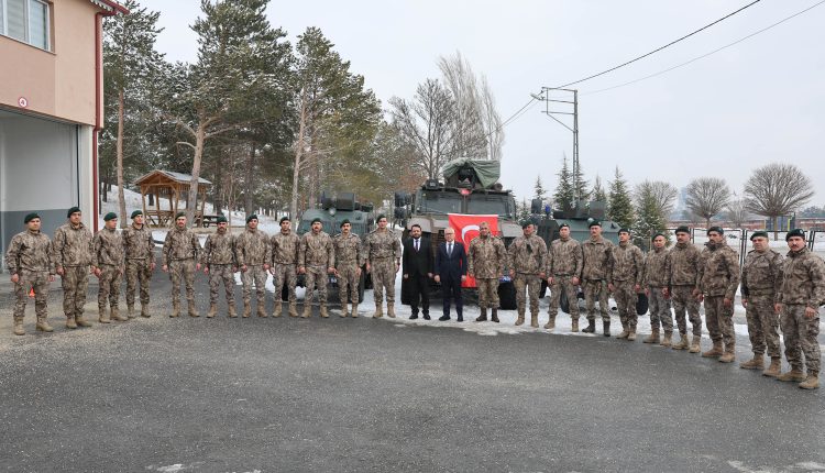 ولاية سيواس تودع فرق العمليات الخاصة المتجهة إلى سوريا