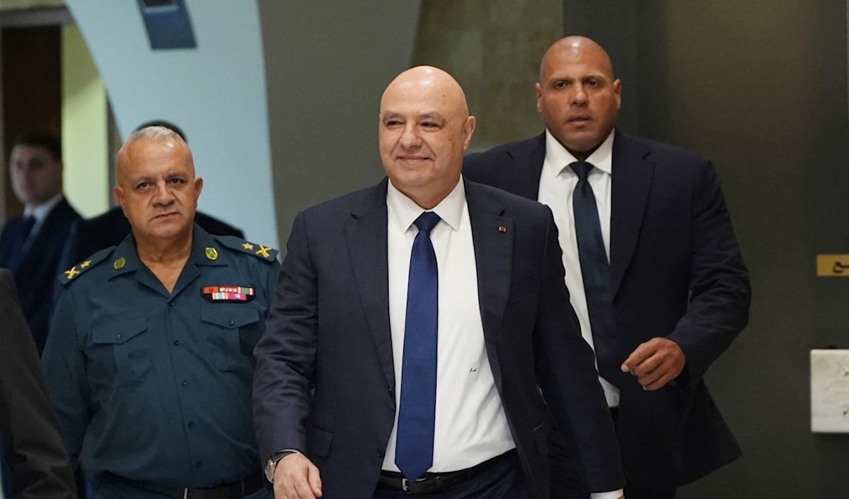 عون: قرار الحرب والسلم في عهدة مؤسساتنا