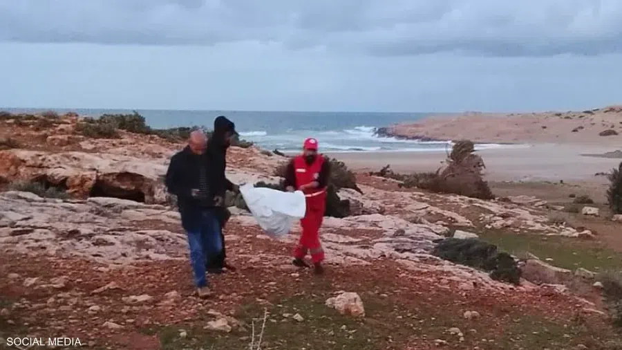 مأساة على سواحل ليبيا.. انتشال جثث 7 مهاجرين بينهم أطفال