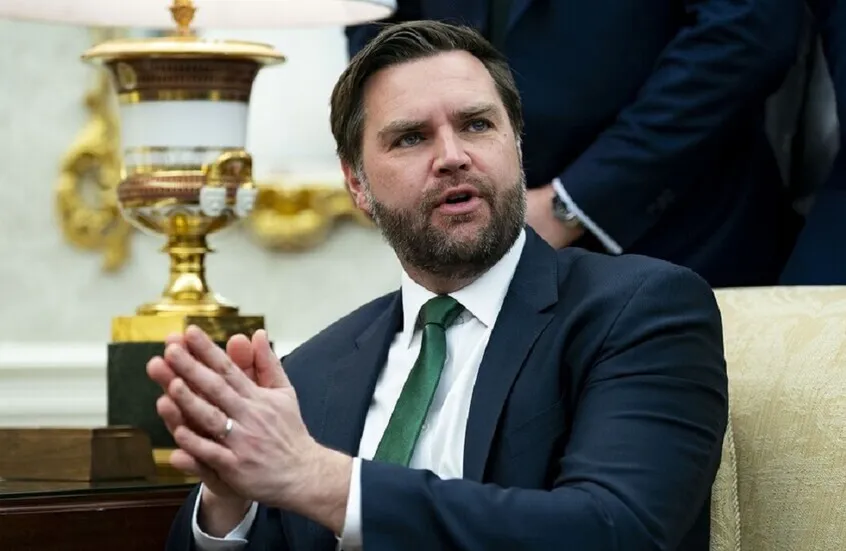 جيه دي فانس: ترامب يكنّ "محبة خاصة" للكرد وعلاقتنا بهم استراتيجية وراسخة