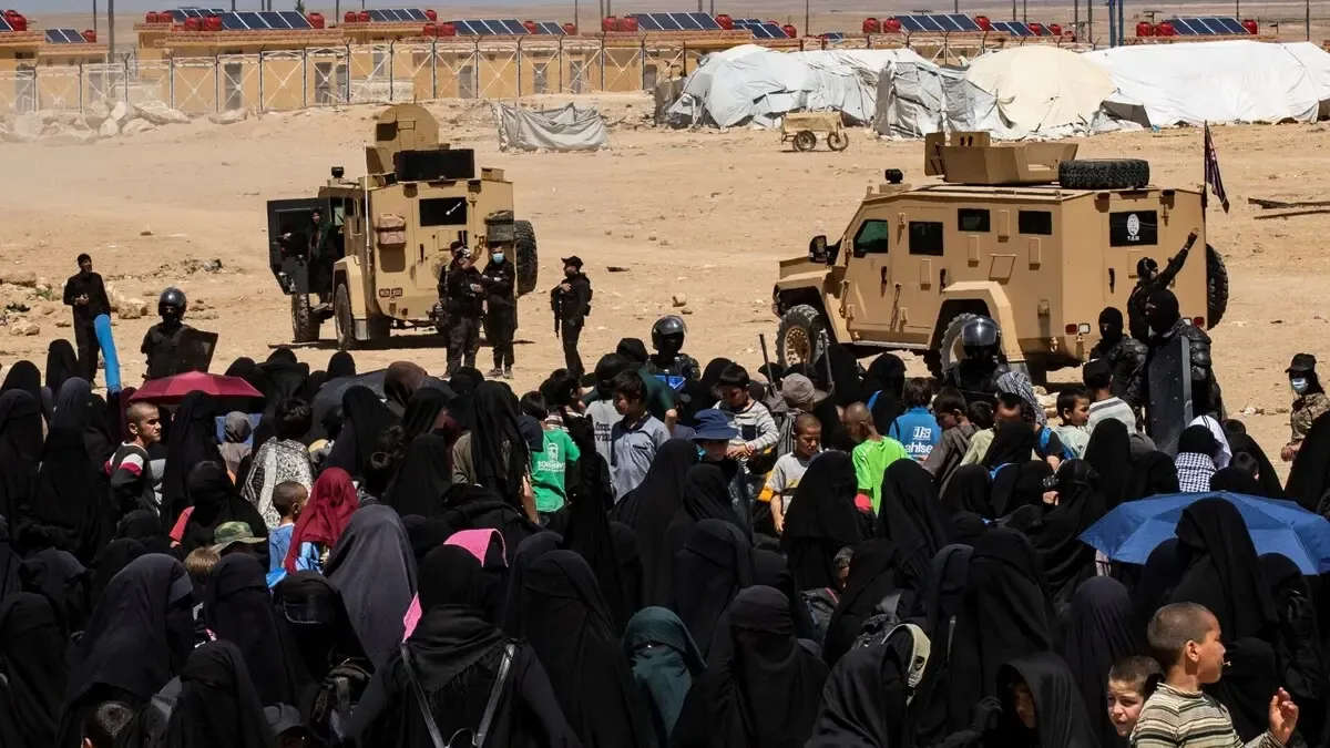 مستشار الأمن القومي العراقي: بقاء سجناء "داعش" في العراق "مؤقت"