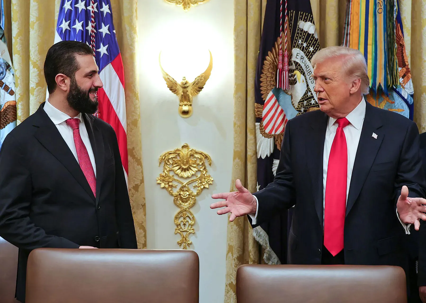 ترامب: أنا من نصّبتُ "الشرع" رئيساً لسوريا.. وإيران أمام خيار وحيد