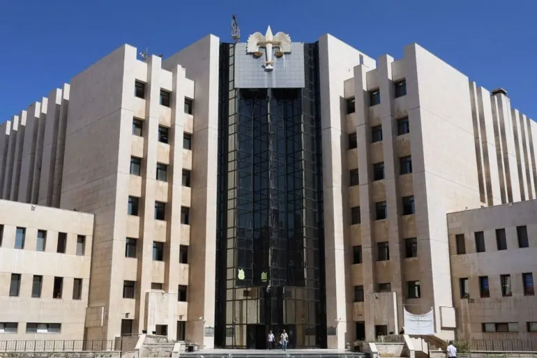 وزارة العدل السورية تصدر تعميماً لتوضيح آليّة تطبيق مرسوم "العفو العام"