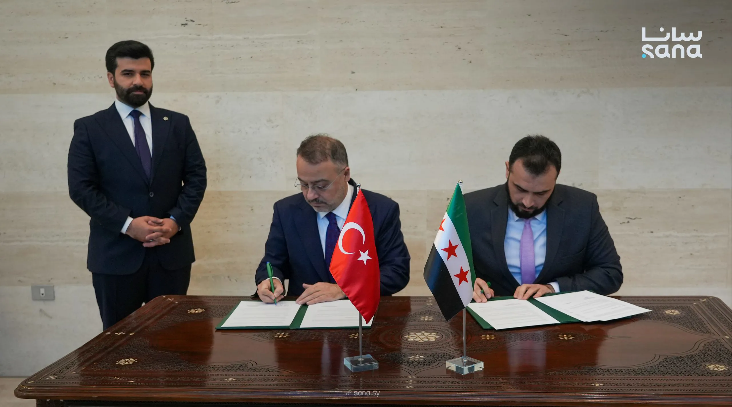 الخارجيّة السورية ومؤسّسة وقف المعارف التركي توقّعان مذكرة تفاهم في مجال التعليم