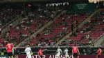مشهد نادر ومُحرج في كأس العالم.. مقاعد فارغة بلا جمهور