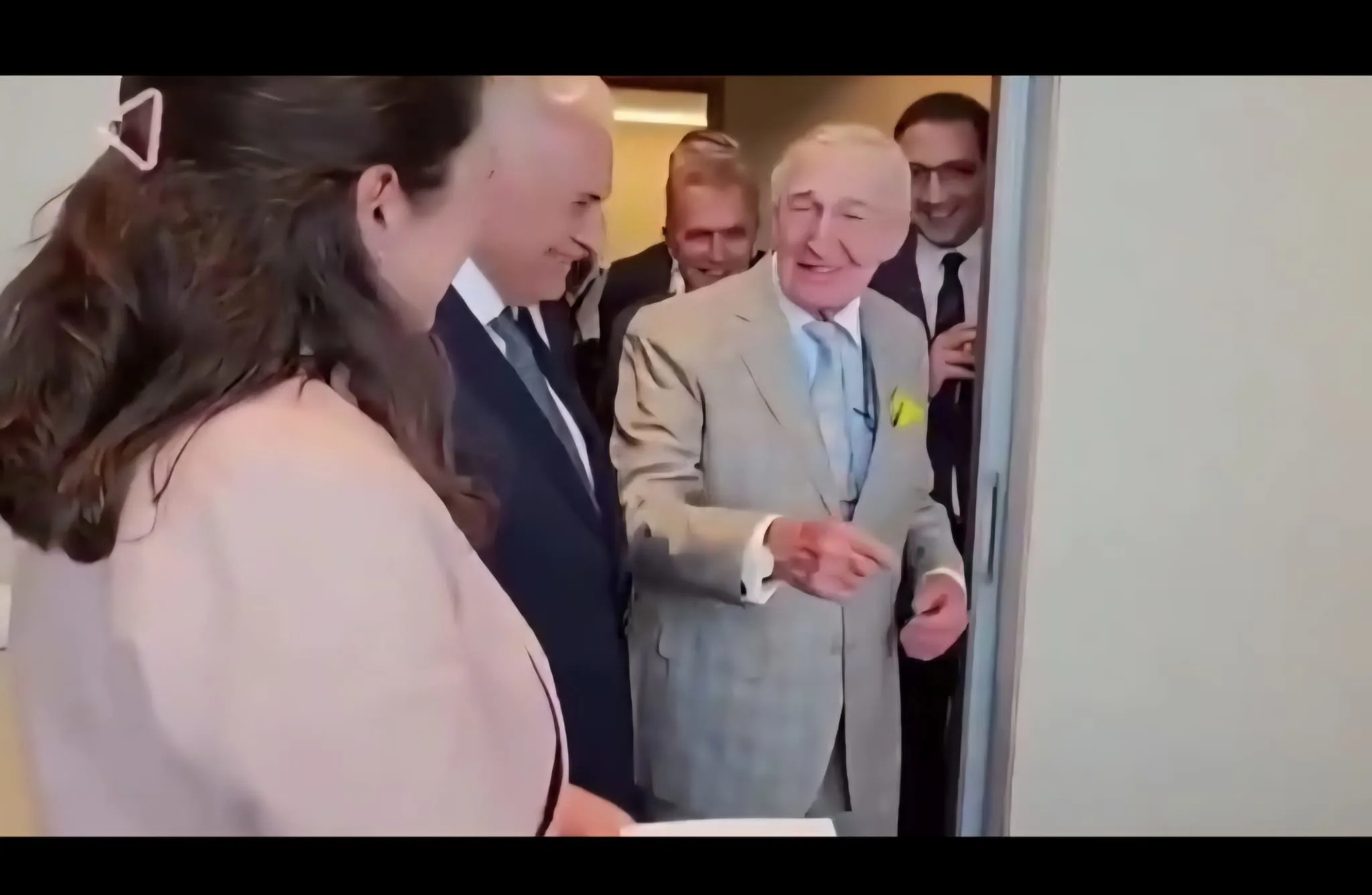 Rahmi Koç'a tepkiler çığ gibi: Rezilsiniz... Irkçılık...!