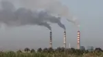 سكان الكوت العراقية يحتجون ويشتبكون مع الشرطة بسبب انقطاع الكهرباء