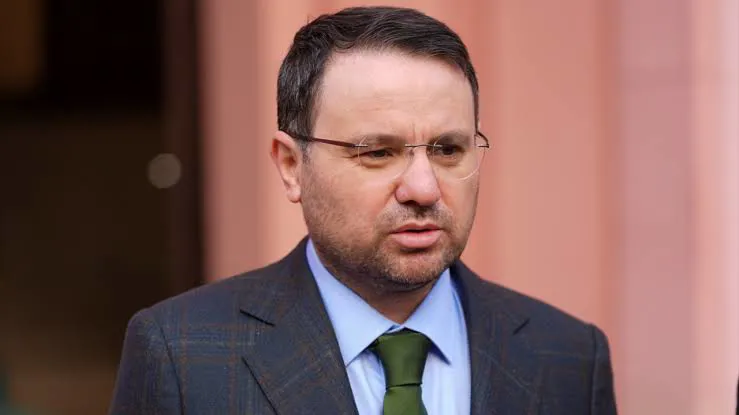 Proseya aştî li Tirkiyeyê: Pêşnûmaya 15 xalî tê parlamentoyê