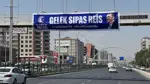 Li Amedê AK Partîyê bi kurdî pankarta 'aştiyê' daliqand: ‘Gelek sipas Reis’