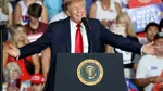 Trump miameleya eyaleta Amerîkayê li Kanadayê kir